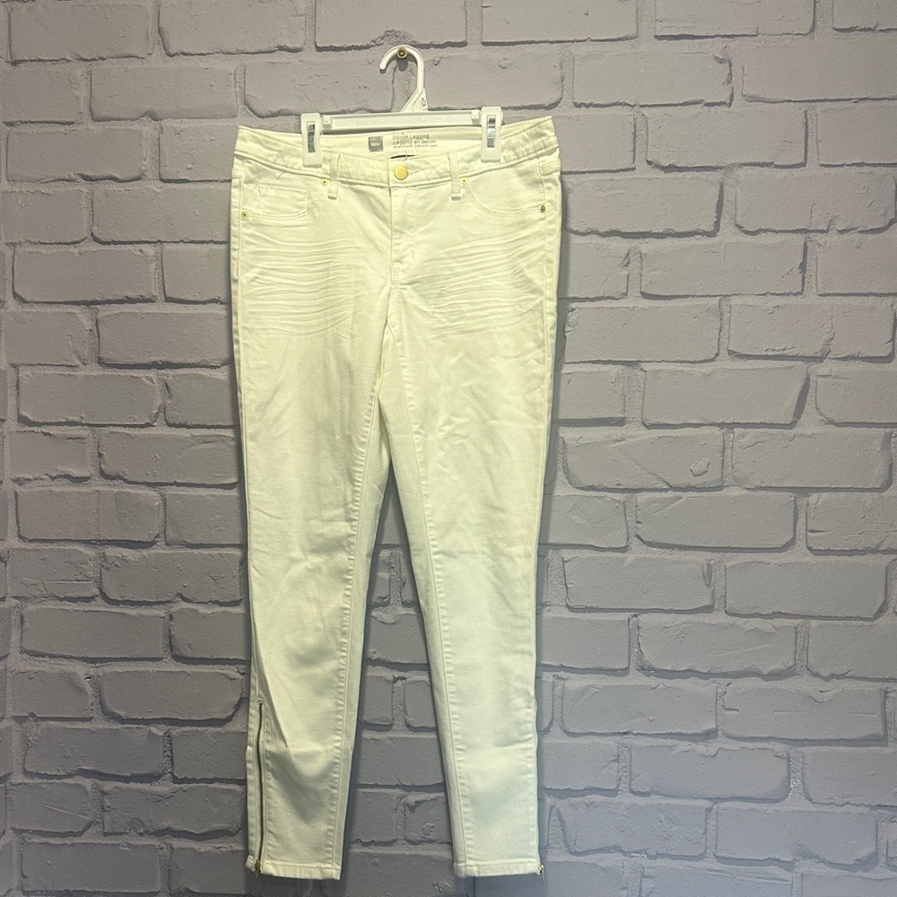 NEW Elegant Cream Skinny Jeans for Women size 8